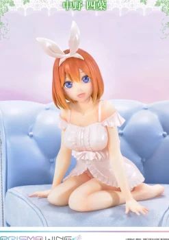 Die Quintessential Quintuplets - Yotsuba Nakano Figur im Maßstab 1:7 (Lounging on the Sofa Ver.)