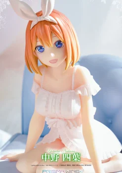 Die Quintessential Quintuplets - Yotsuba Nakano Figur im Maßstab 1:7 (Lounging on the Sofa Ver.)
