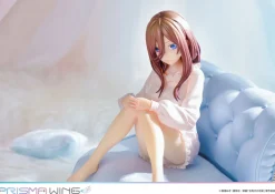 Die Quintessential Quintuplets - Miku Nakano Figur im Maßstab 1:7 (Lounging on the Sofa Ver.)