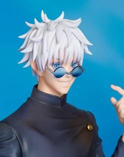 JUJUTSU KAISEN &ndash; Satoru Gojo Figur im Ma&szlig;stab 1:7 (Tokyo Jujutsu High School Ver.)