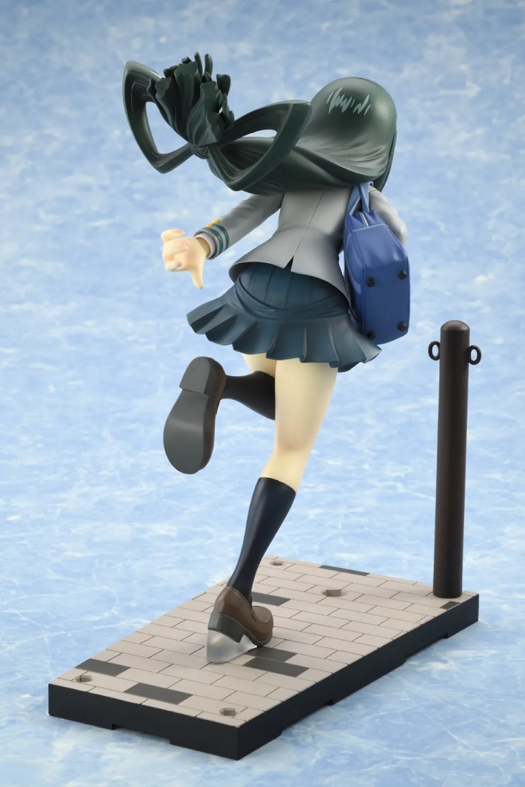 My Hero Academia – Asui Tsuyu Figur im Maßstab 1:8 (Schuluniform-Ver.)