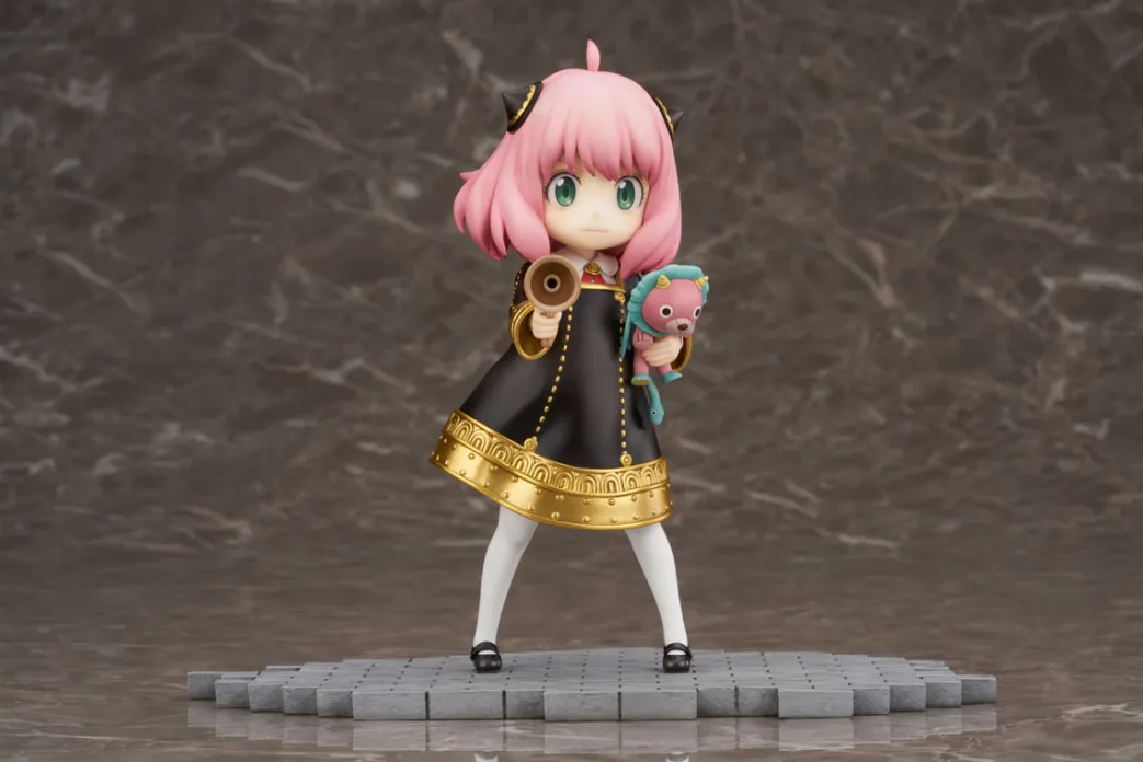 Spy x Family - Anya Forger Figur im Maßstab 1:7 (The Forger Family Ver.)